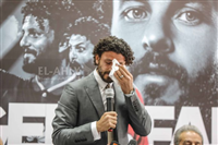 صور مؤتمر اعتزال حسام غالي وبكاء اللاعب أثناء القاء كلمته