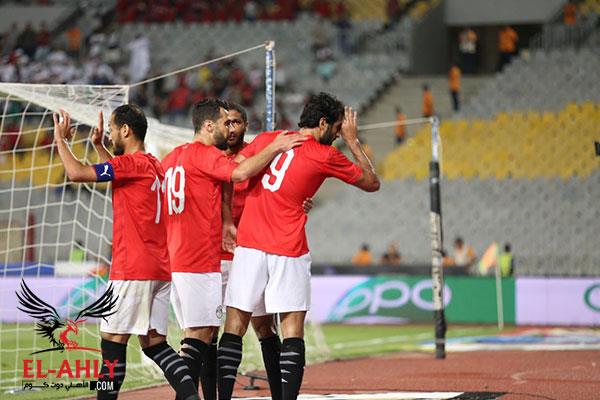 رسائل الجمهور لصلاح «القائد» واحتفال مروان في أبرز كواليس مباراة مصر وغينيا