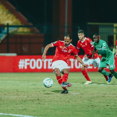 وليد سليمان يشارك في قائمة أفضل أهداف الجولة الثالثة من دوري الأبطال