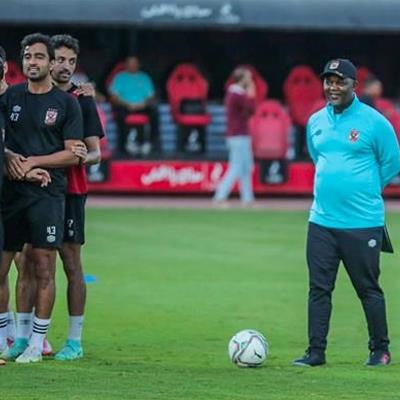 موسيماني عن علاقته باللاعبين: أعتذر لهم كثيرًا لهذا السبب